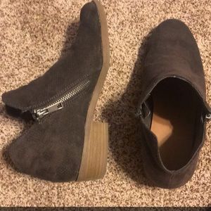 Women’s ankle boots